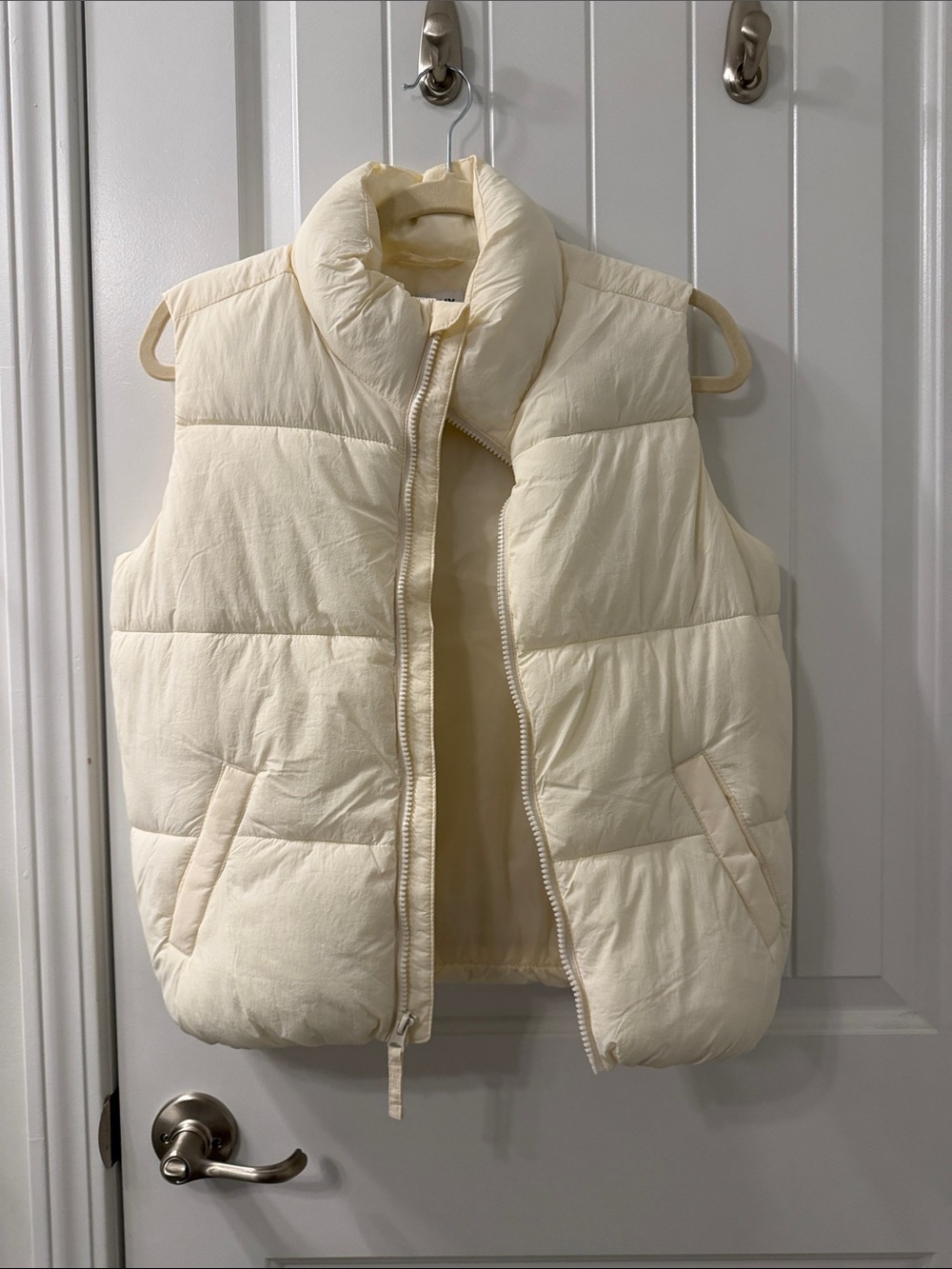 Girls XL Cream Puffer Vest - Lightweight Quilted Women's Vest